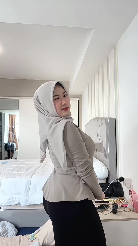 @Velisa