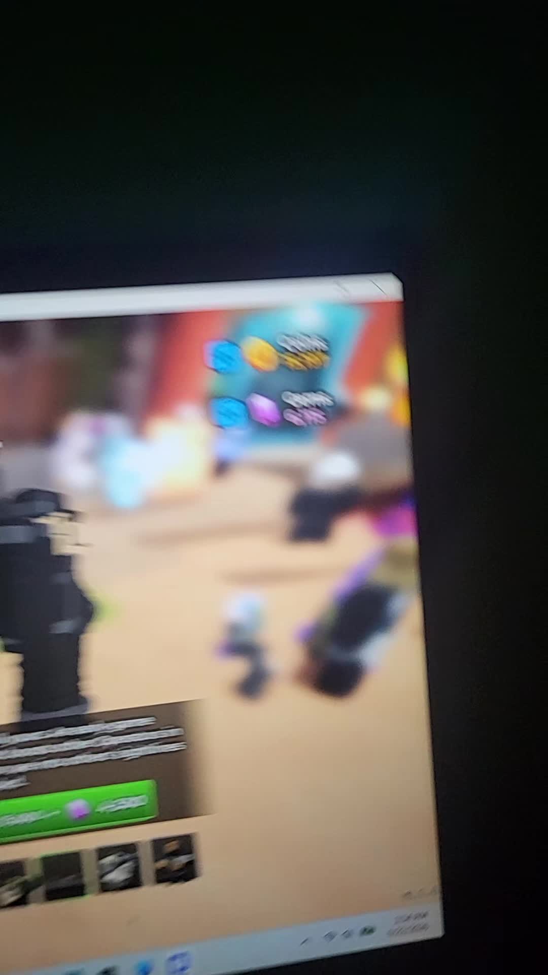@👀