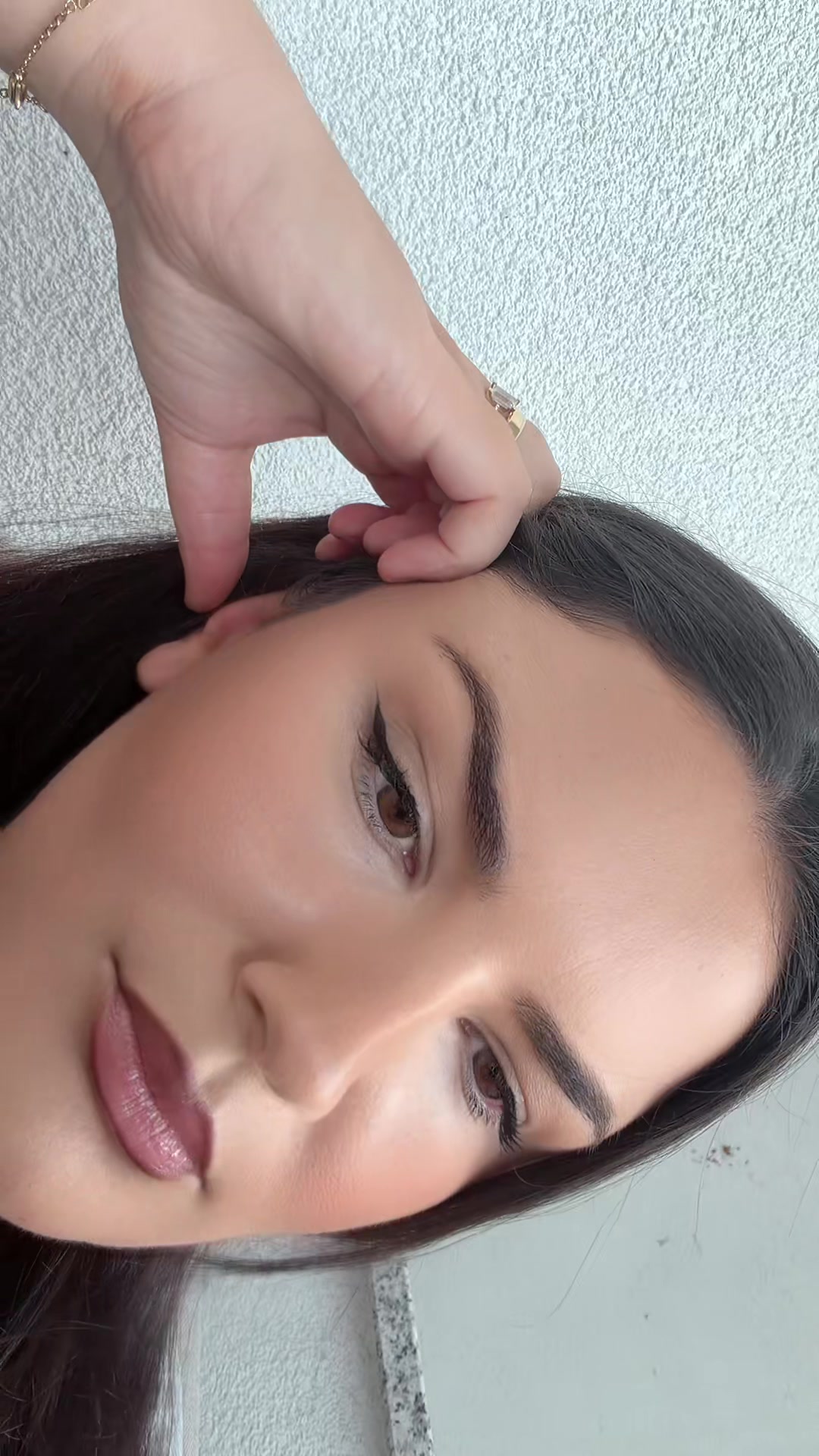 @Anita Halili