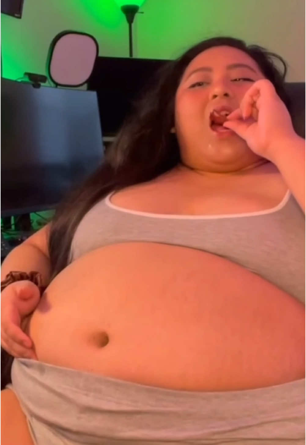 @randomfeedee