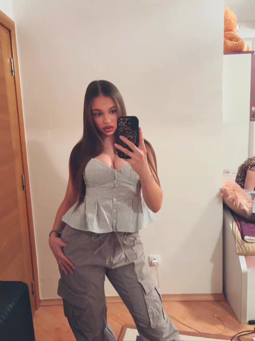 @🐒
