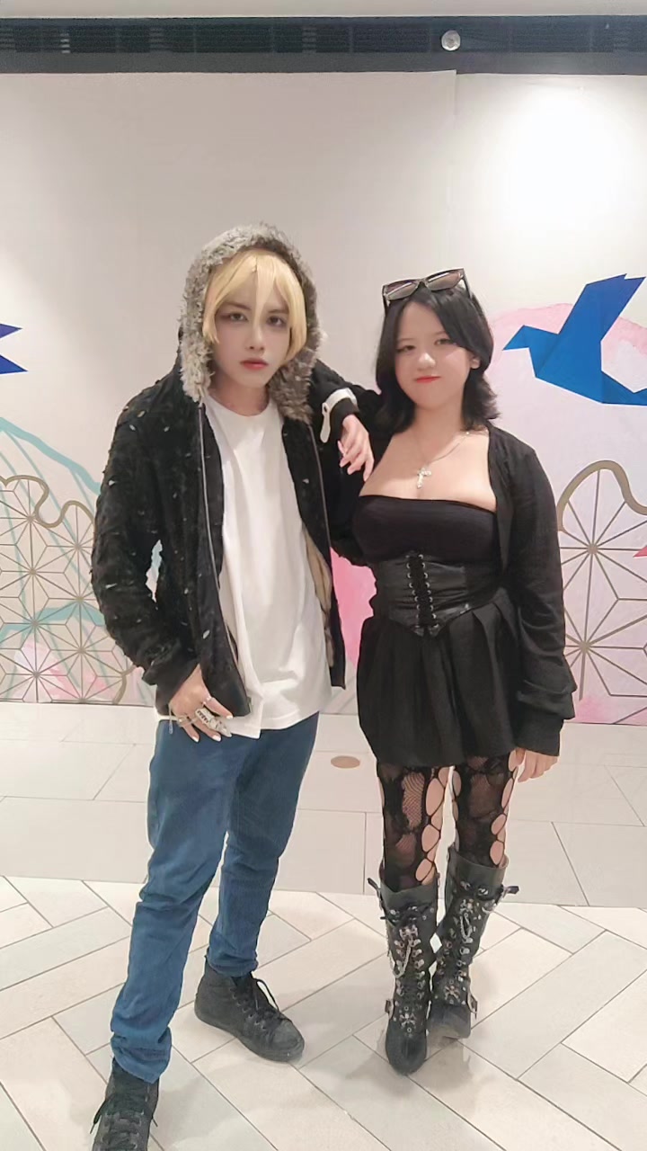 @Tinacchi 🍊🧡🖤
