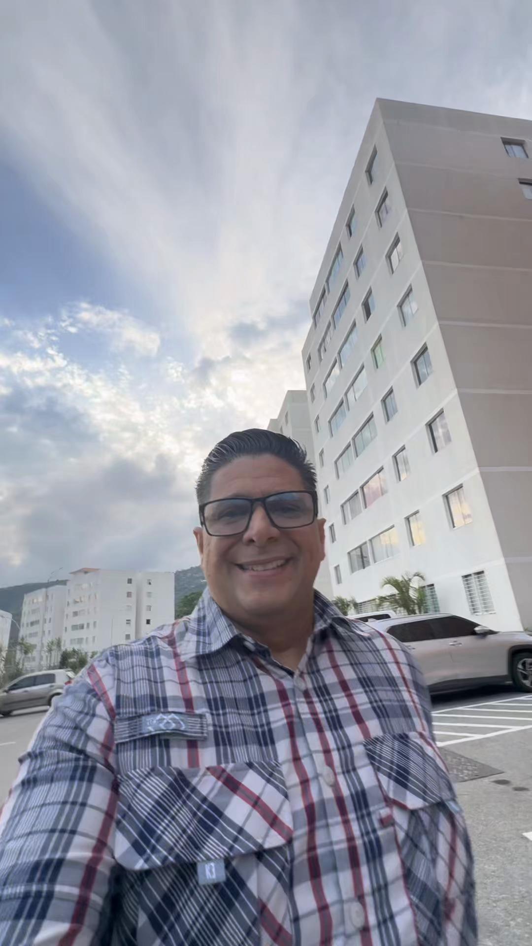 @Pastor Emilio Blanco