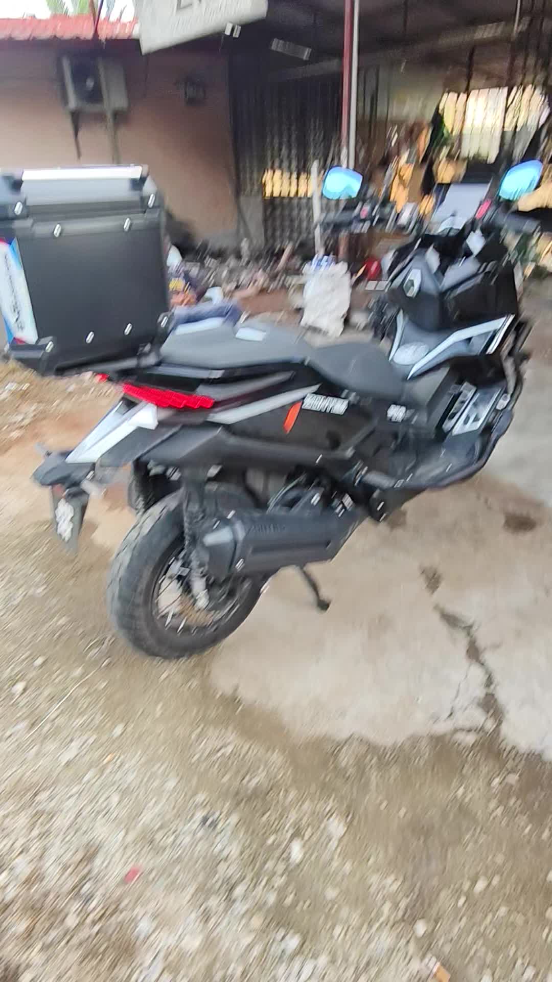@ahli mesyuarat tingkap