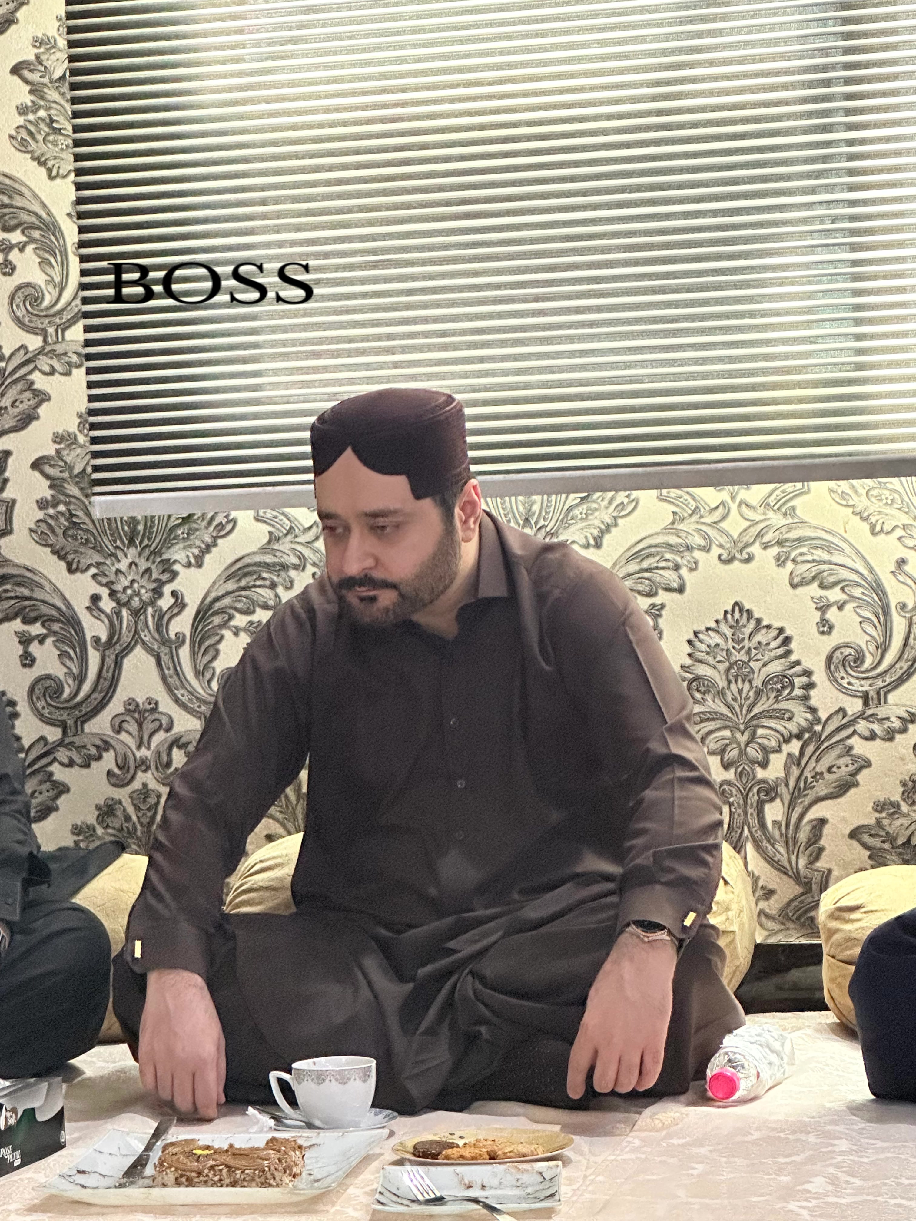 @M kaif Bikak