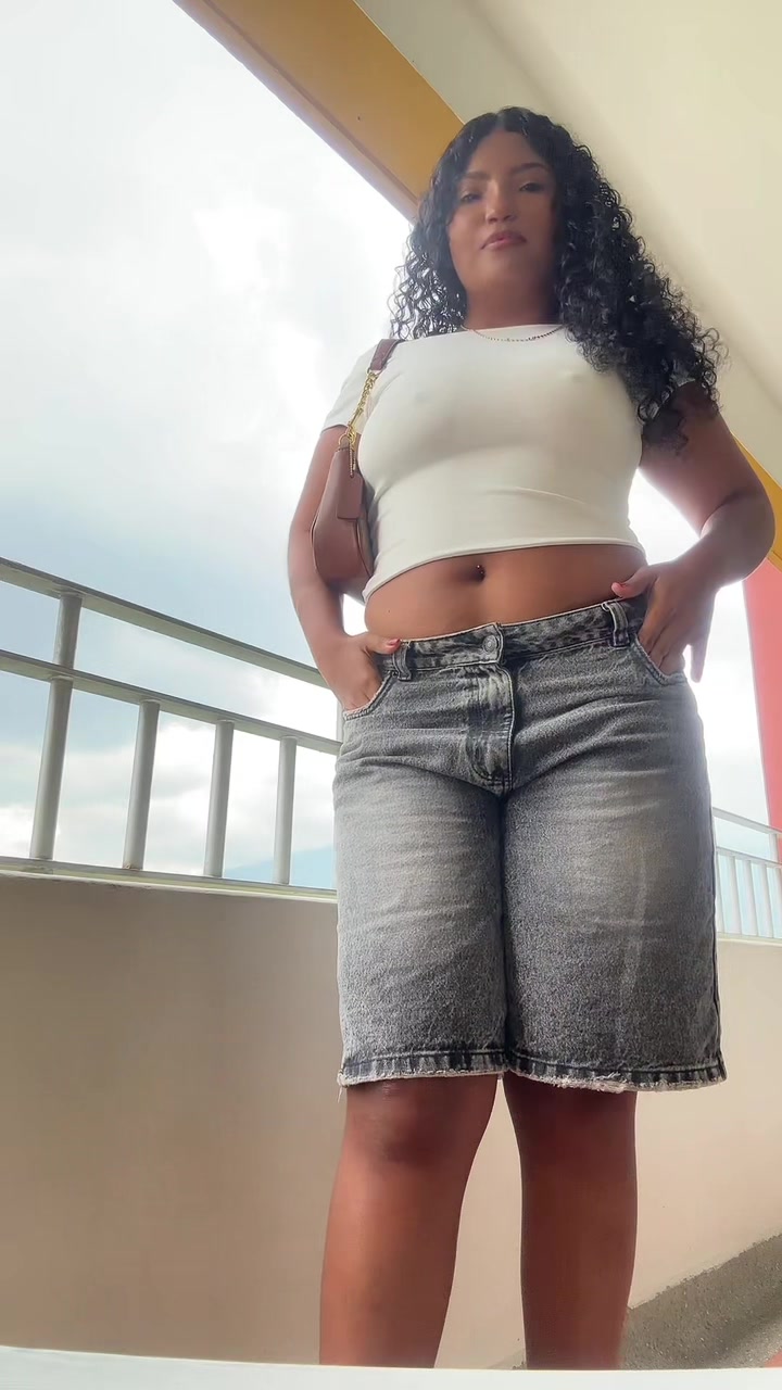@👸🏽🍯🤎