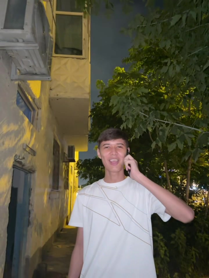 @Alixan_