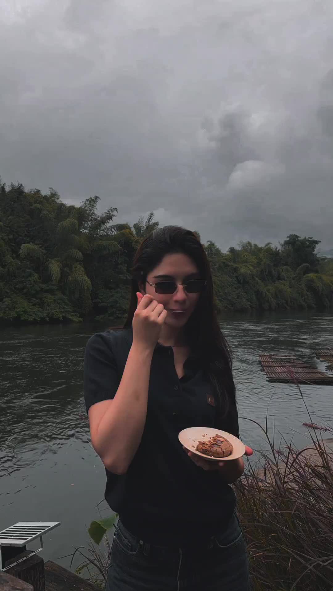 @𝐇𝐞𝐥𝐞𝐧
