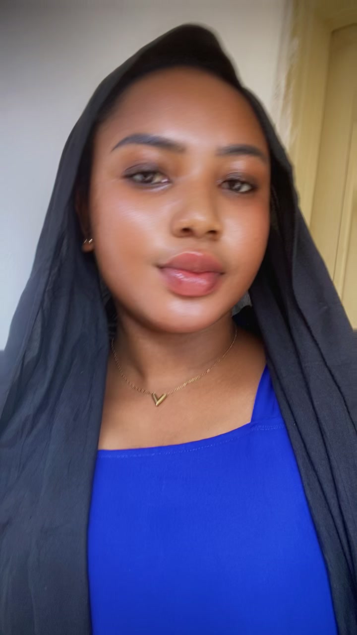 @OLUWASEUN🌸🍭🎀