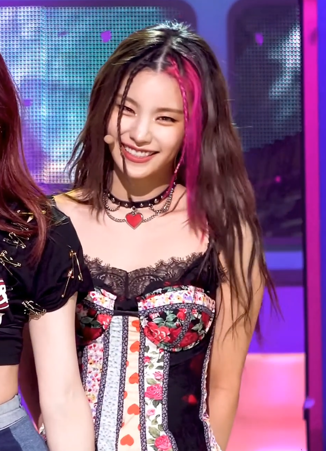 @Idolfocus╰➝ᵐᵃⁿᵘ