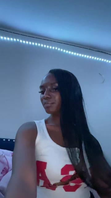 @darkskinhottieeeeeeeeeee