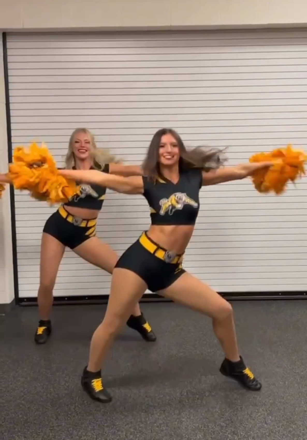 @TICATS DANCE & CHEER