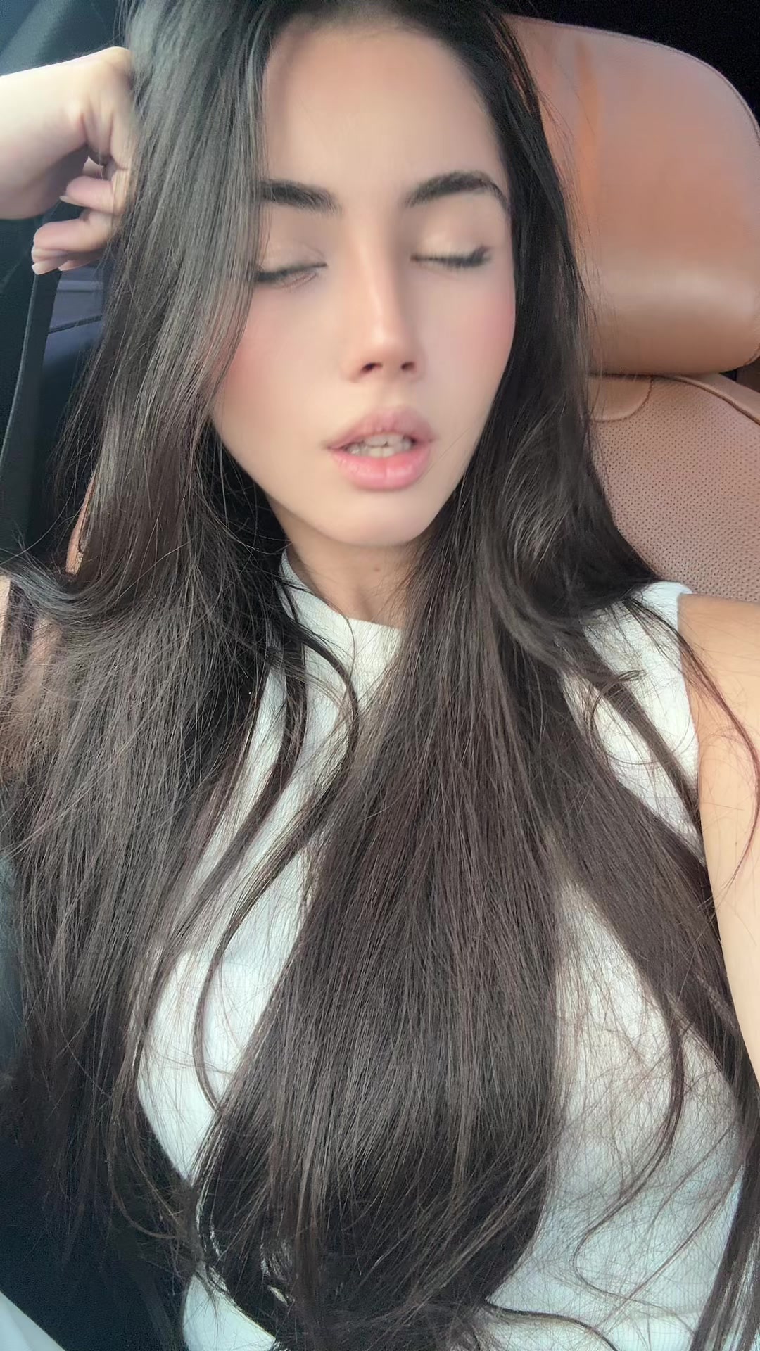 @Milana_