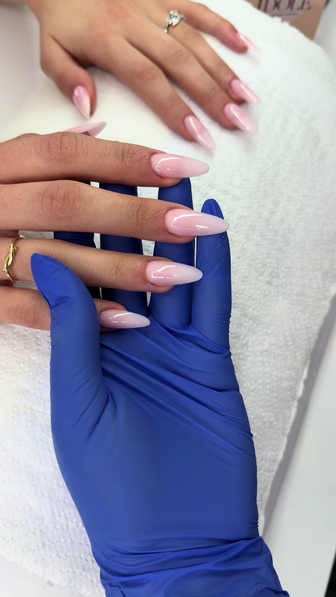 @romesa_nails