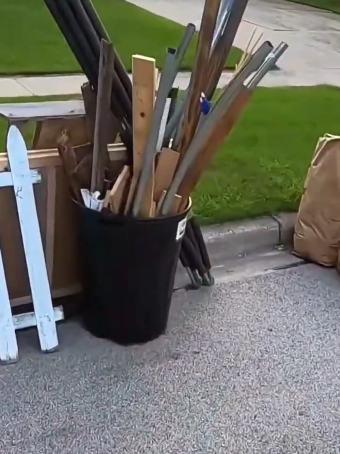 @Scrap & Pallet Man