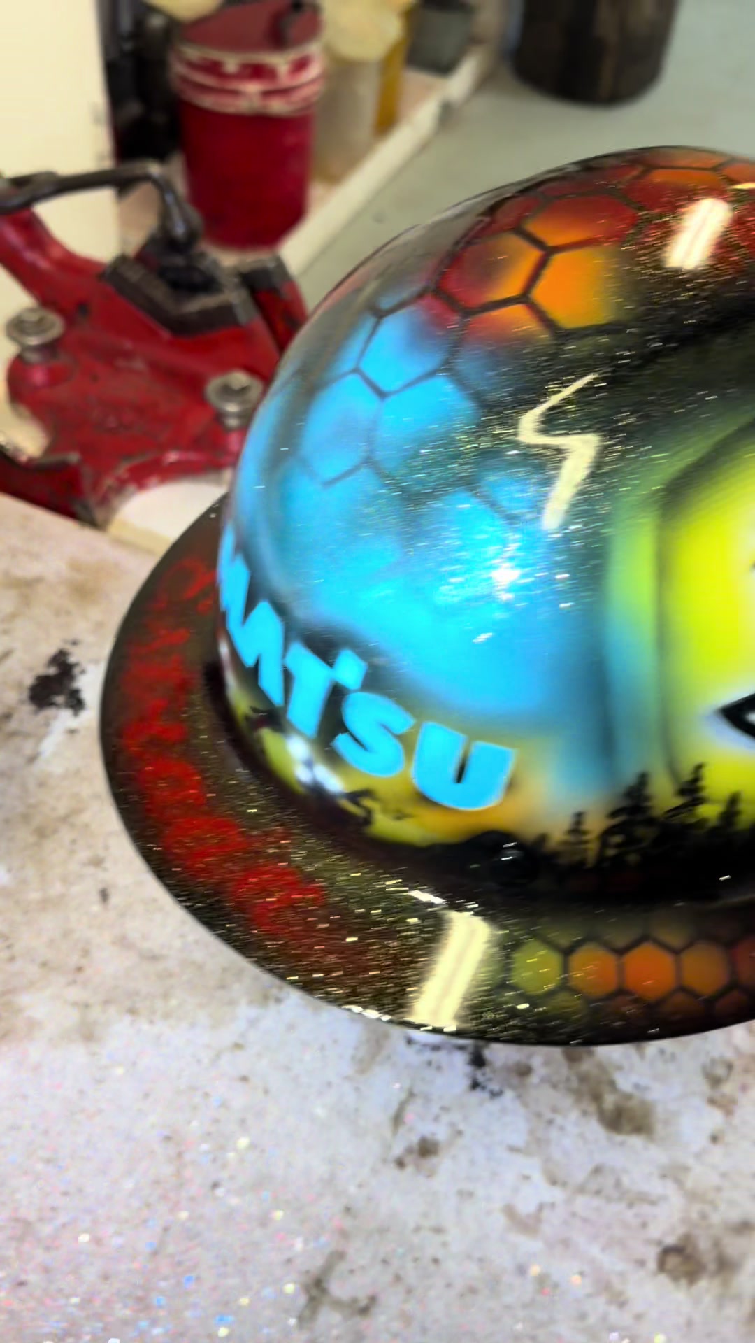 @into the wind airbrush studio