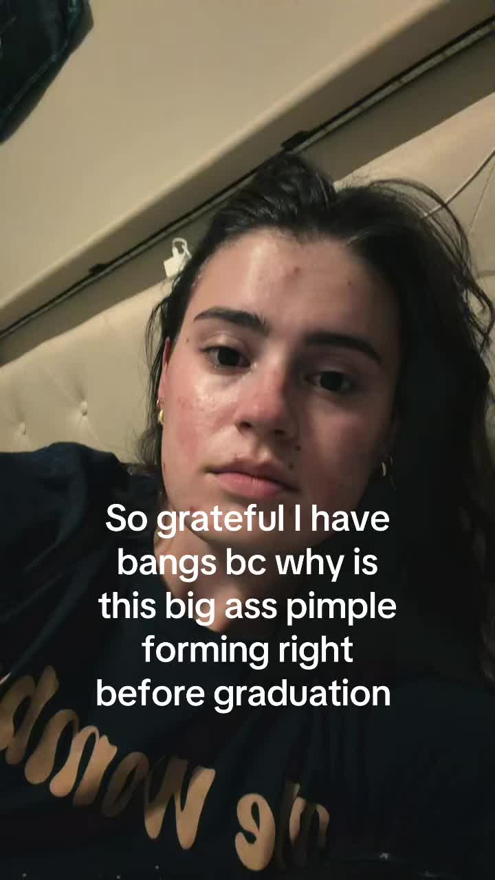 @Izzy Is Reading🩷💜💙