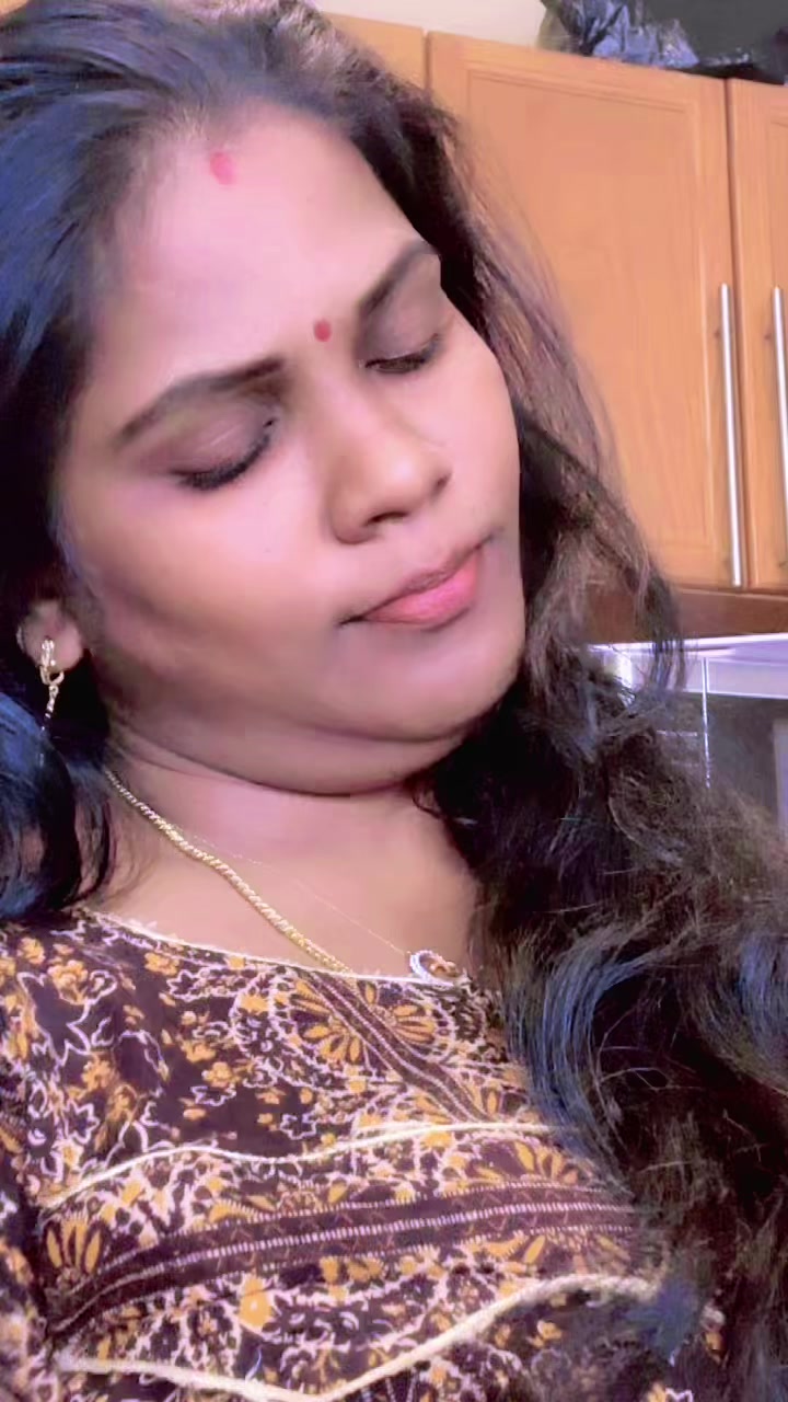 @GaYaThRI❤️ MaNiKAnDaN ❤️🇨🇦☃️
