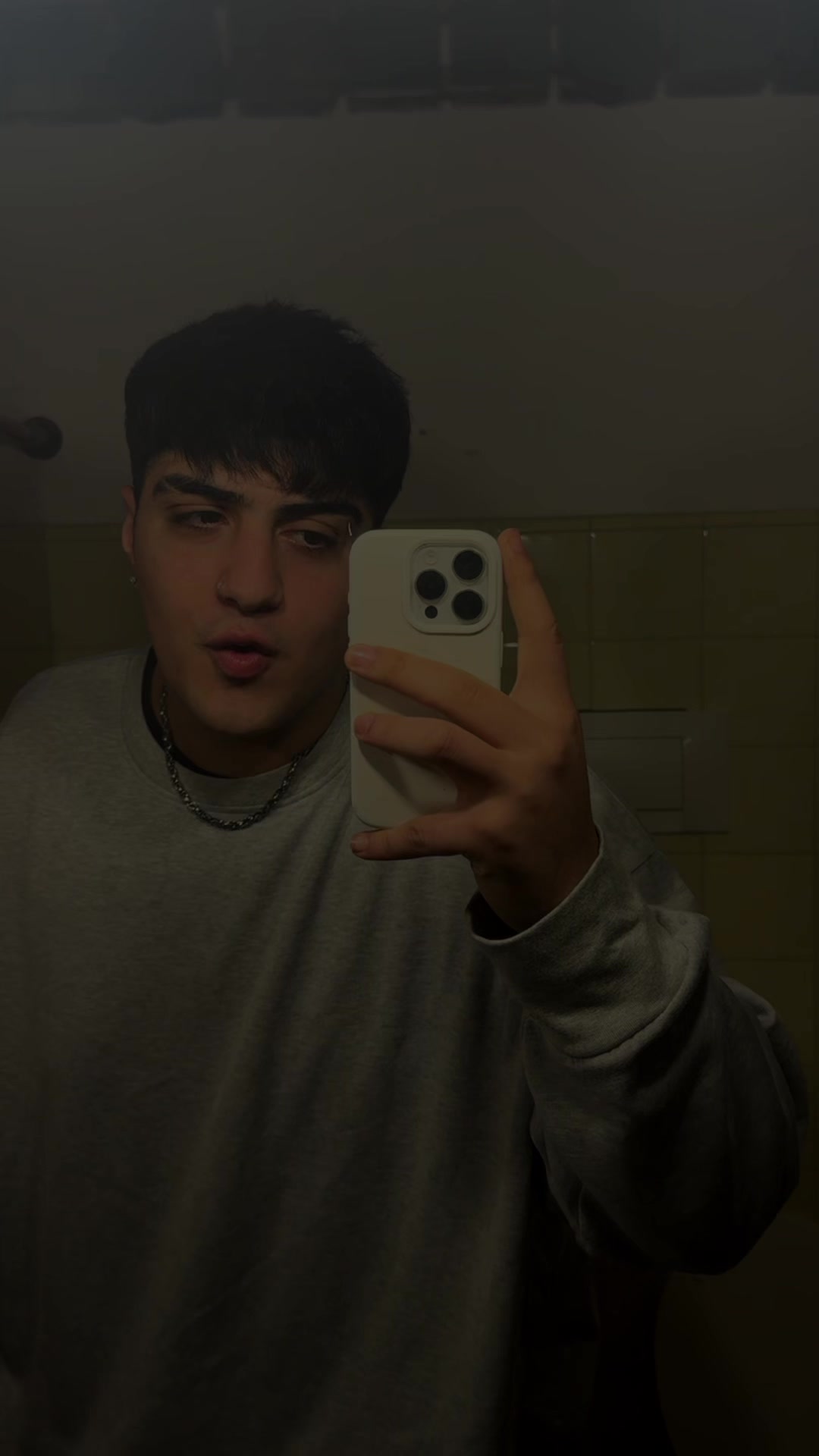 @LazzyOficial
