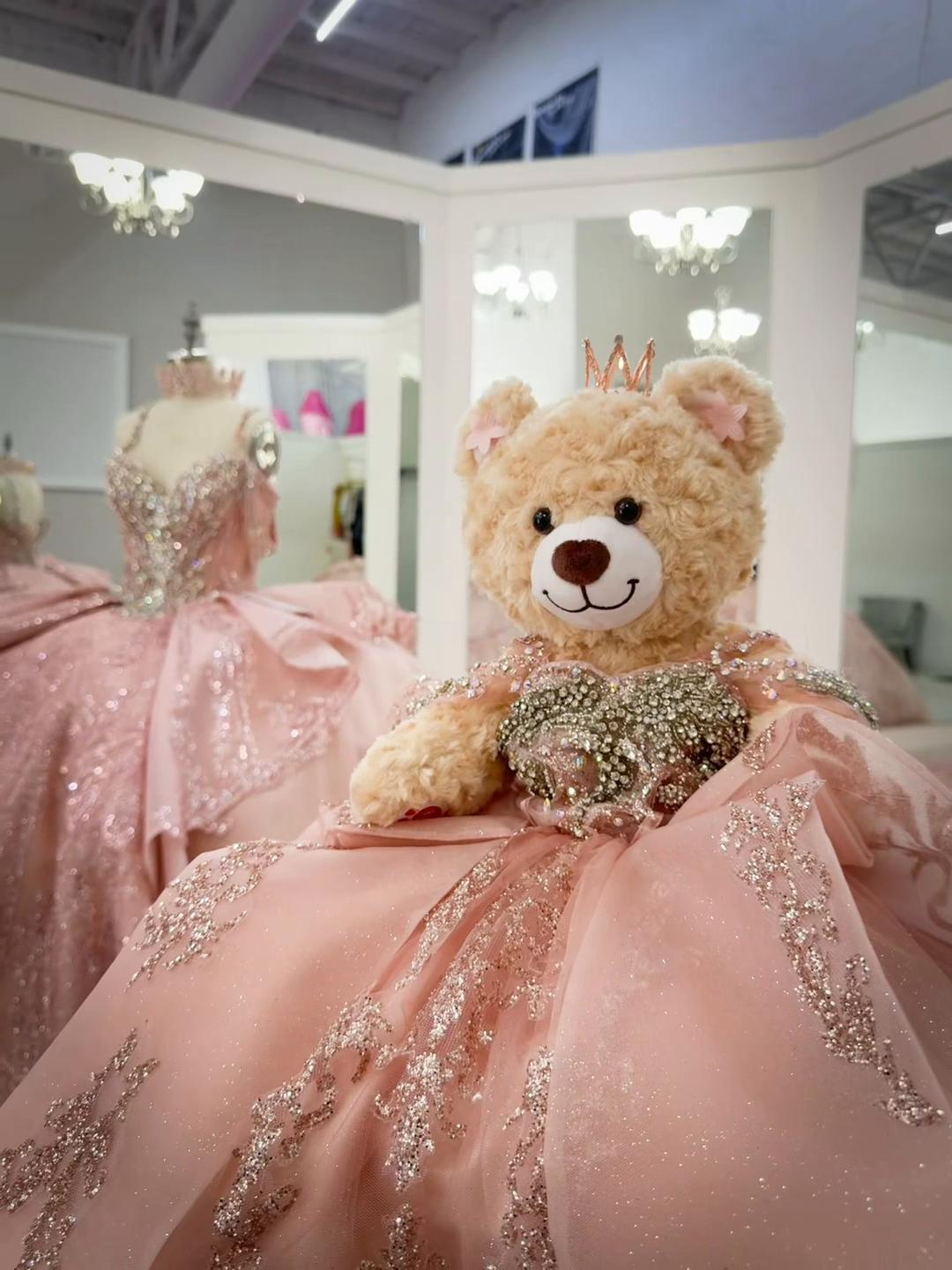 @Ana's Quince Gowns