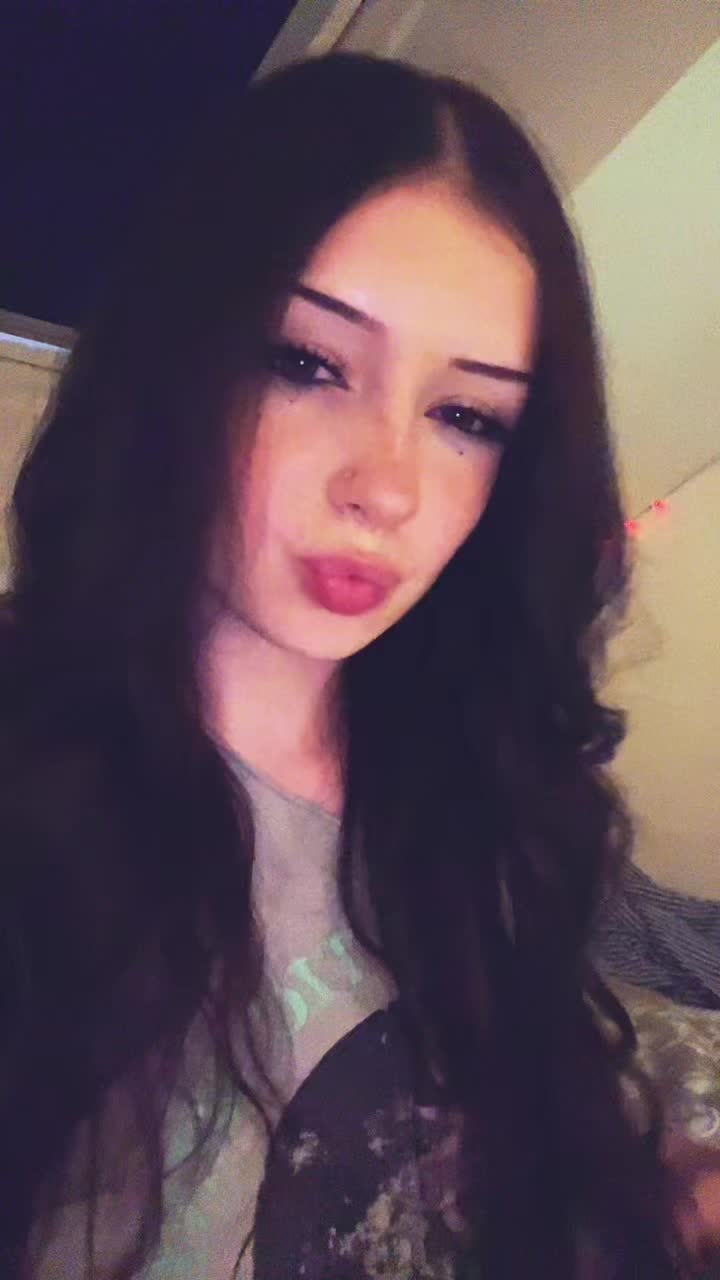 @aninkaa