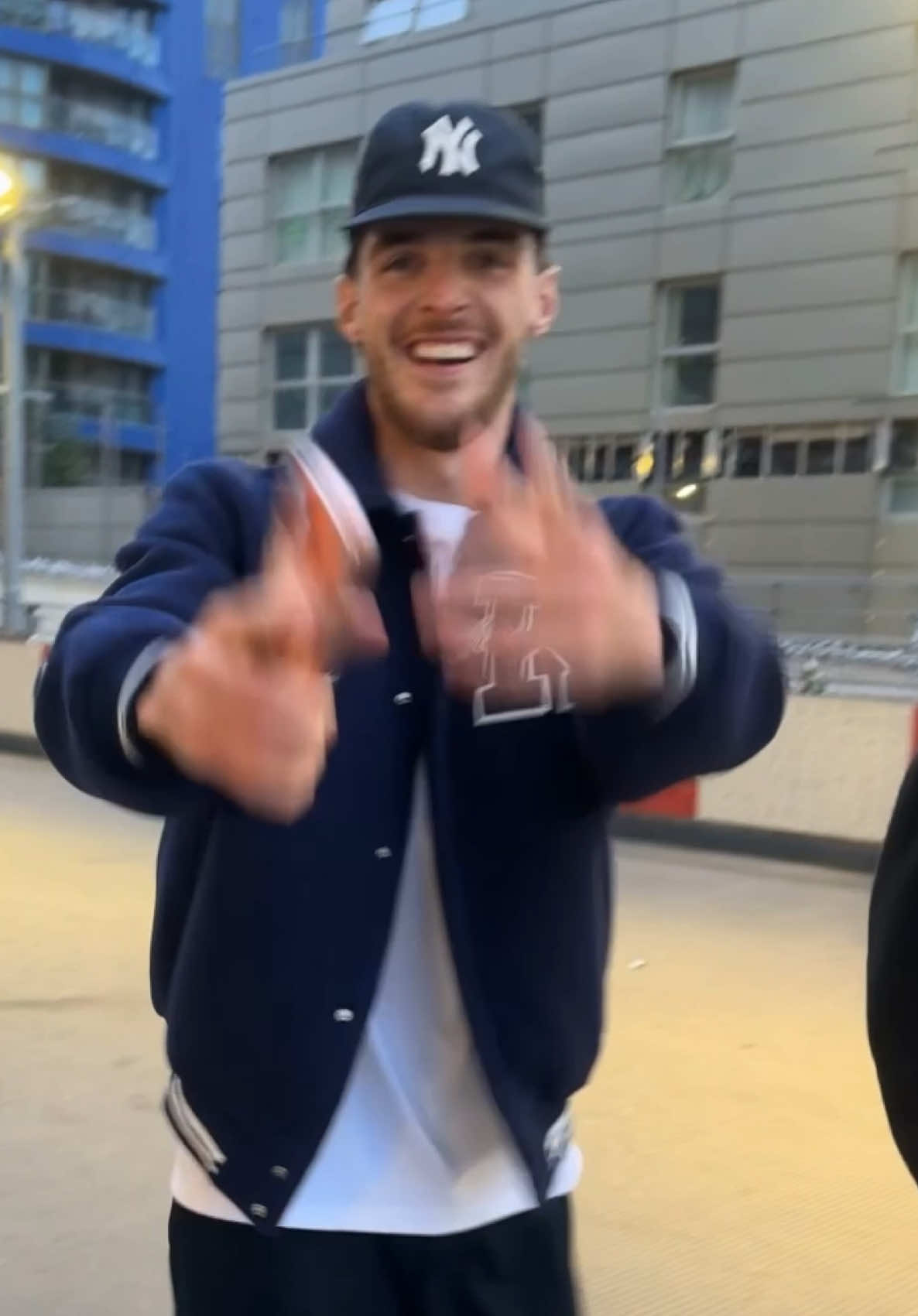 @433