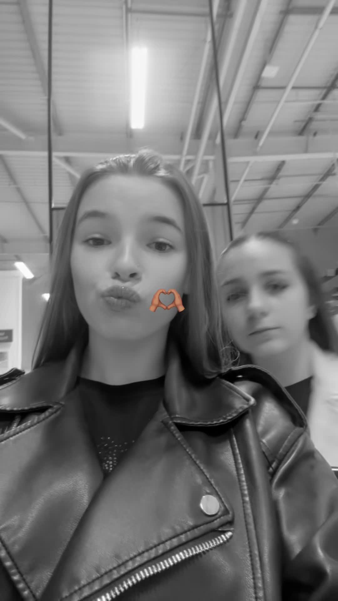 @𝓑𝓻𝓸𝓸𝓴𝓮💋❤️&zwj;🔥