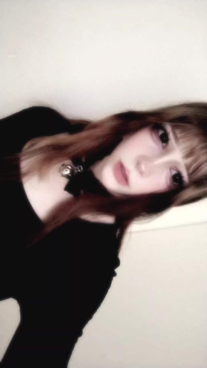 @:x