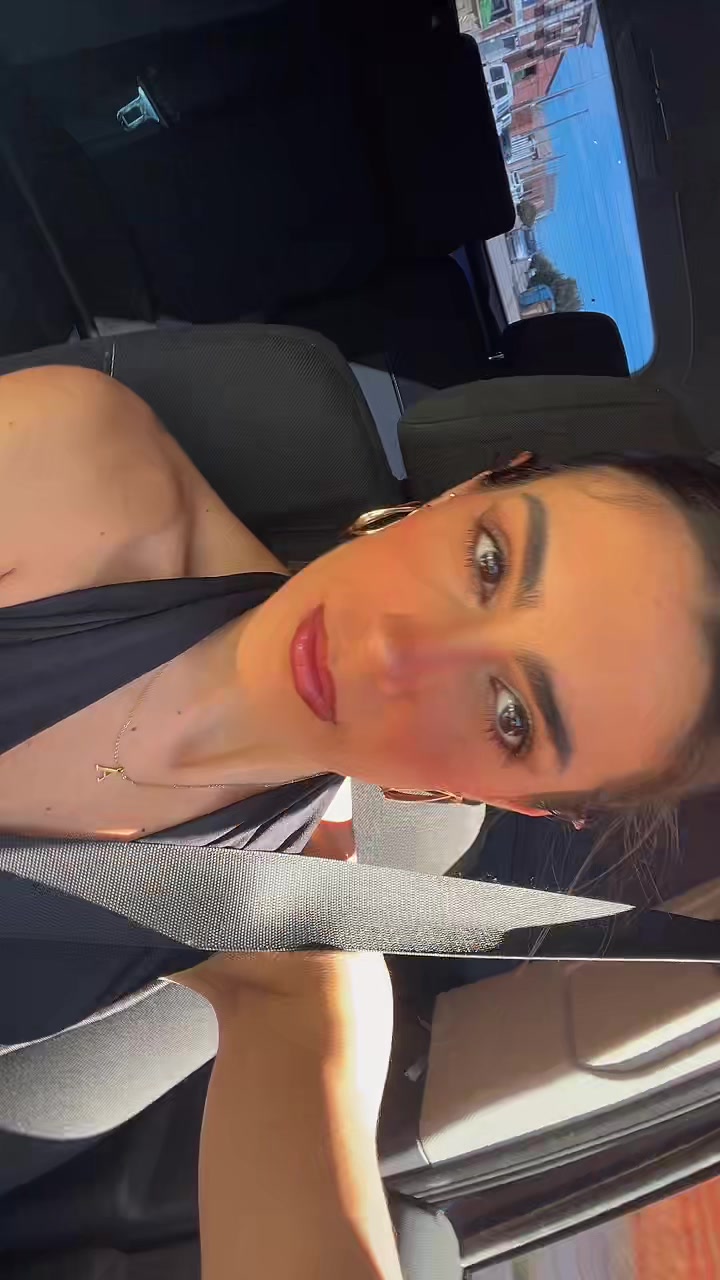 @Ana