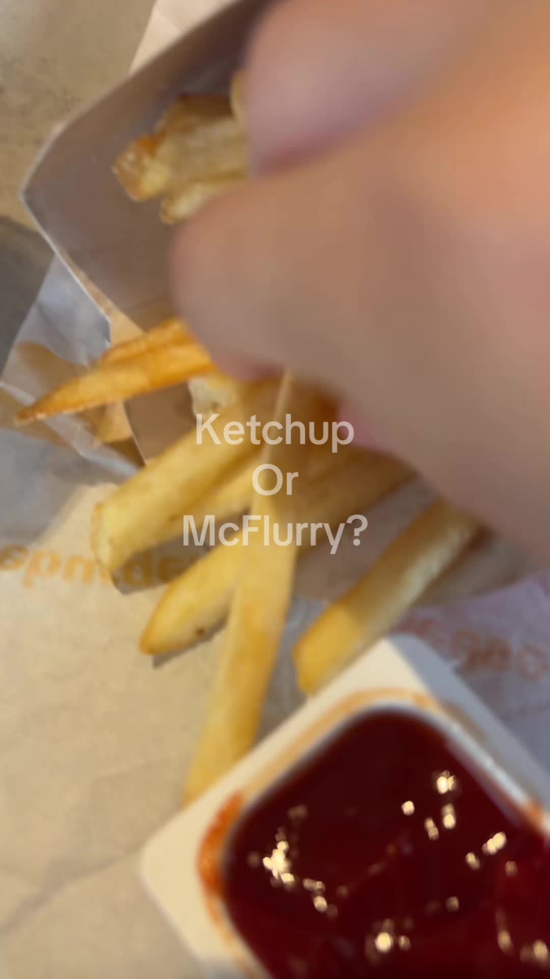 @𑣲𝑷𝒐𝒎𝒎𝒆⛸️