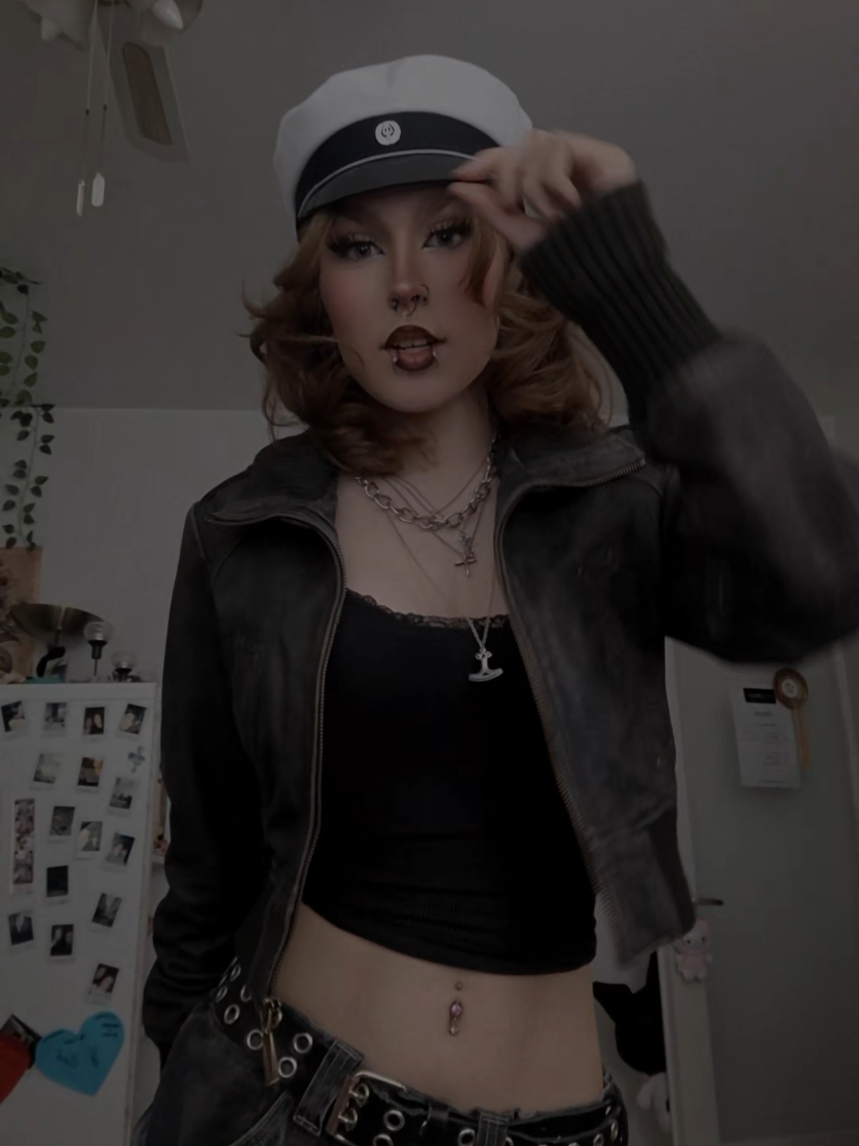 @𝓣𝓮𝓪 𝓐𝓭𝓮𝓵𝓮🌹