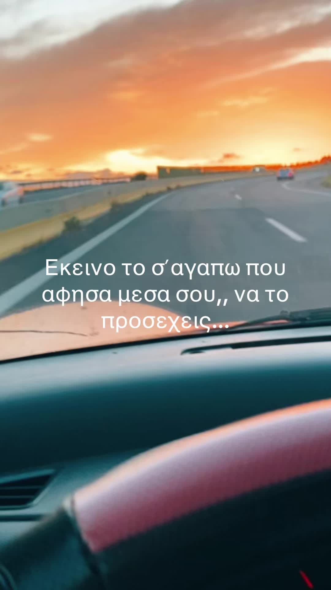 @Louisaartemis)