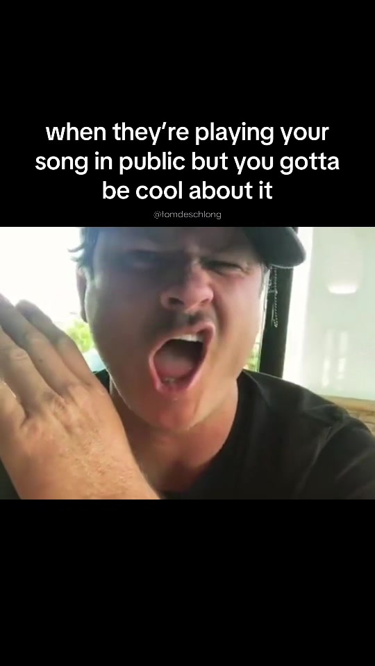 @TomDeSchlong (Fan Page)