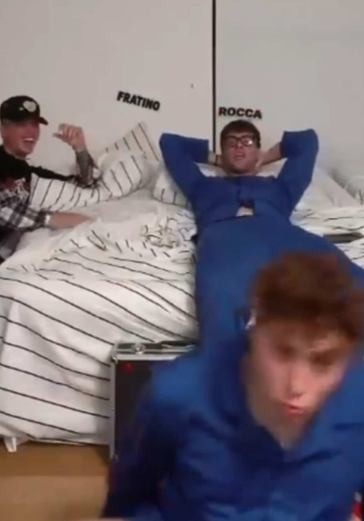@onlyrossoo