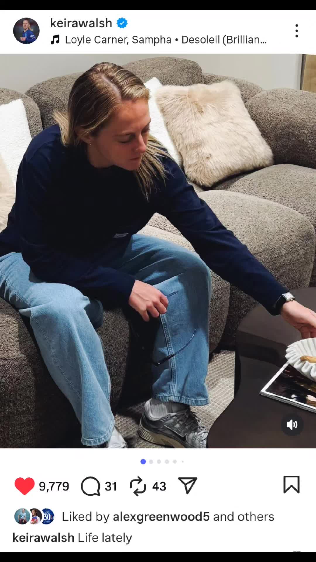 @SarahJx
