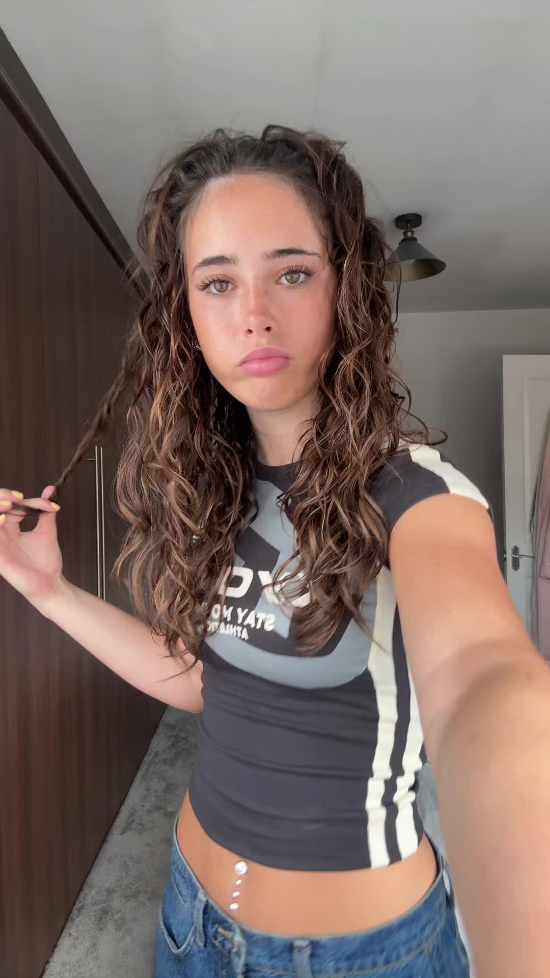 @lolafayee