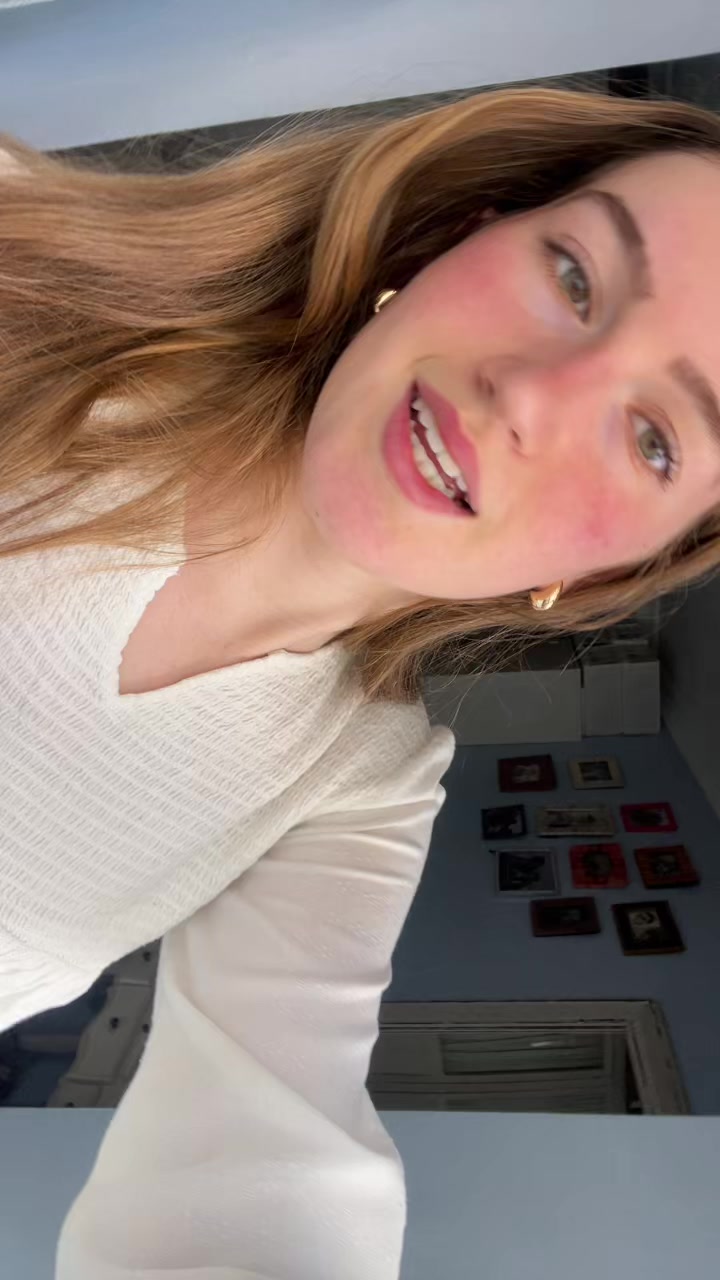 @&