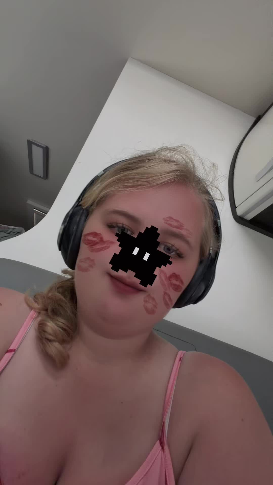 @Itsyagirl_queencourtney7