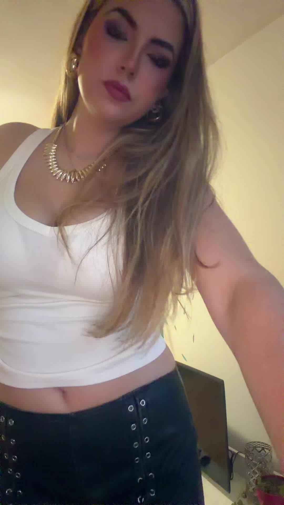 @Fiorella🍒🐆🎱