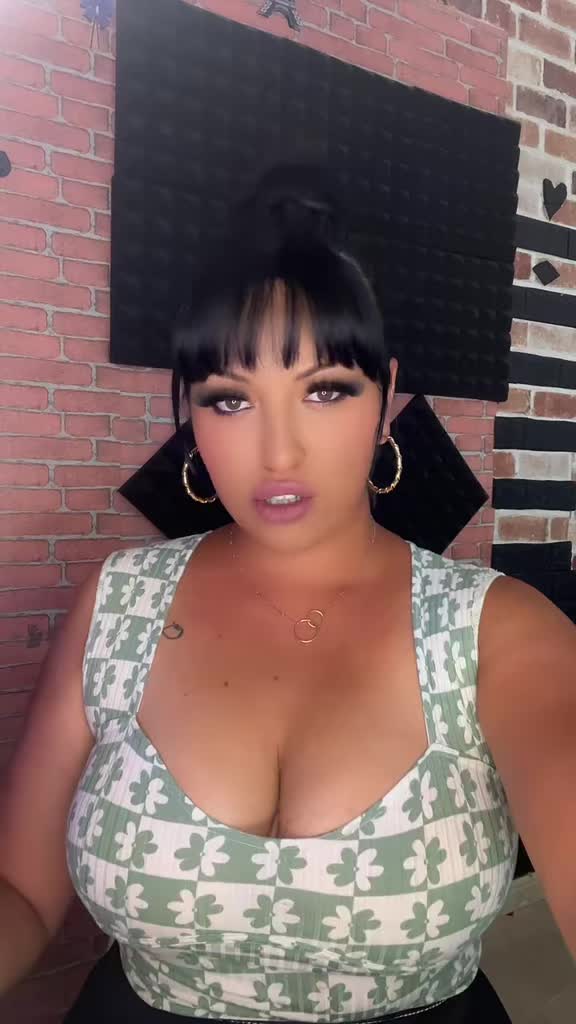 @Nicoleta18