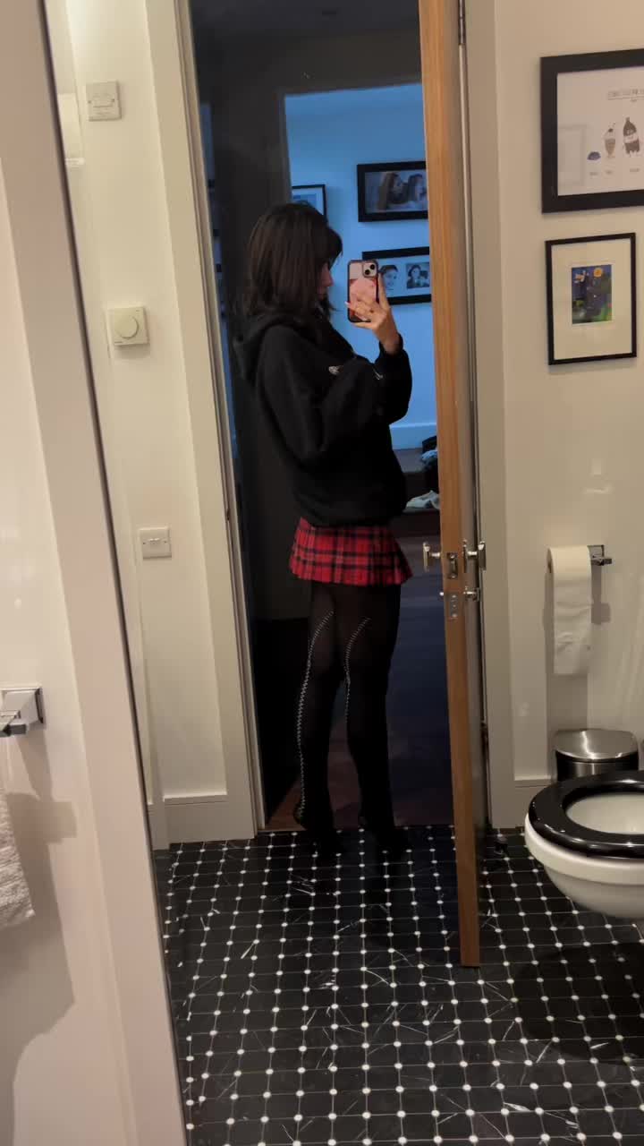 @annie<3