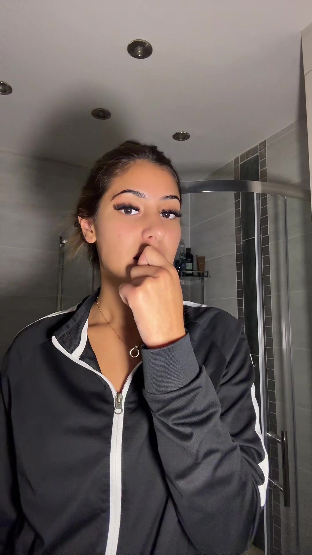 @v