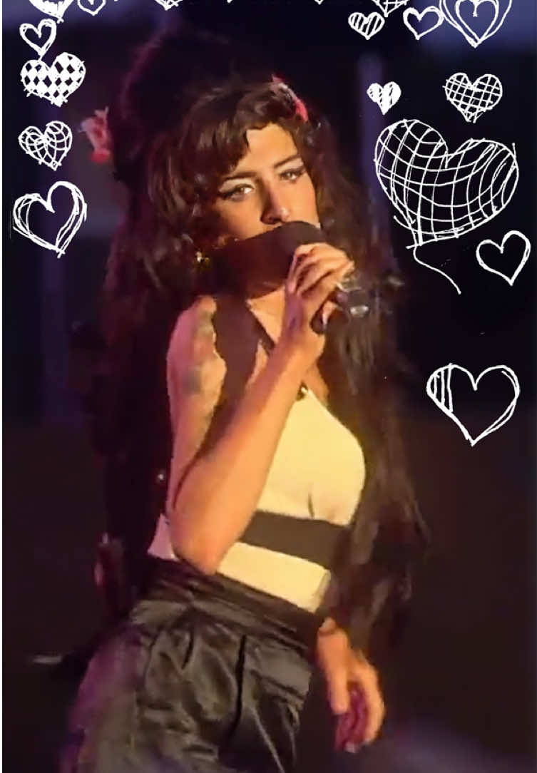 @Amy Winehouse