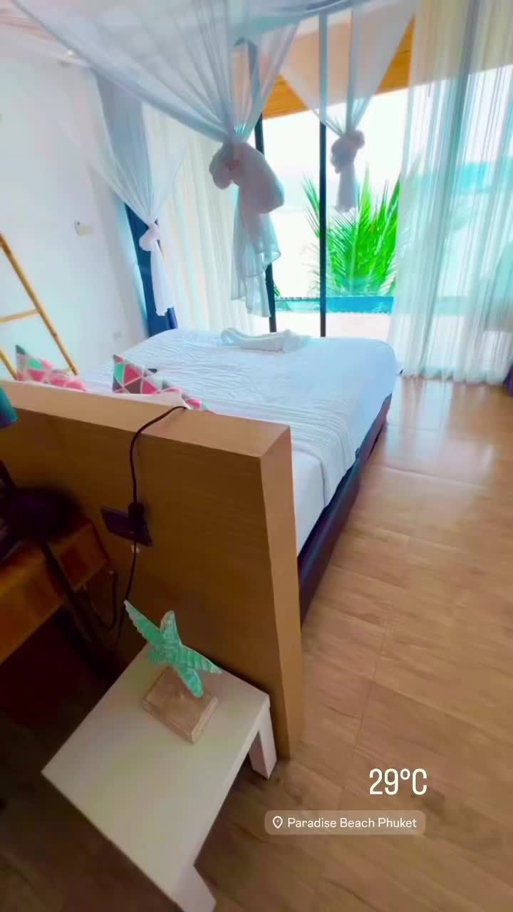 @Den0