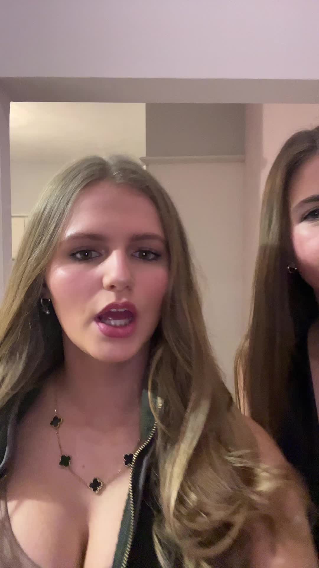 @evie x
