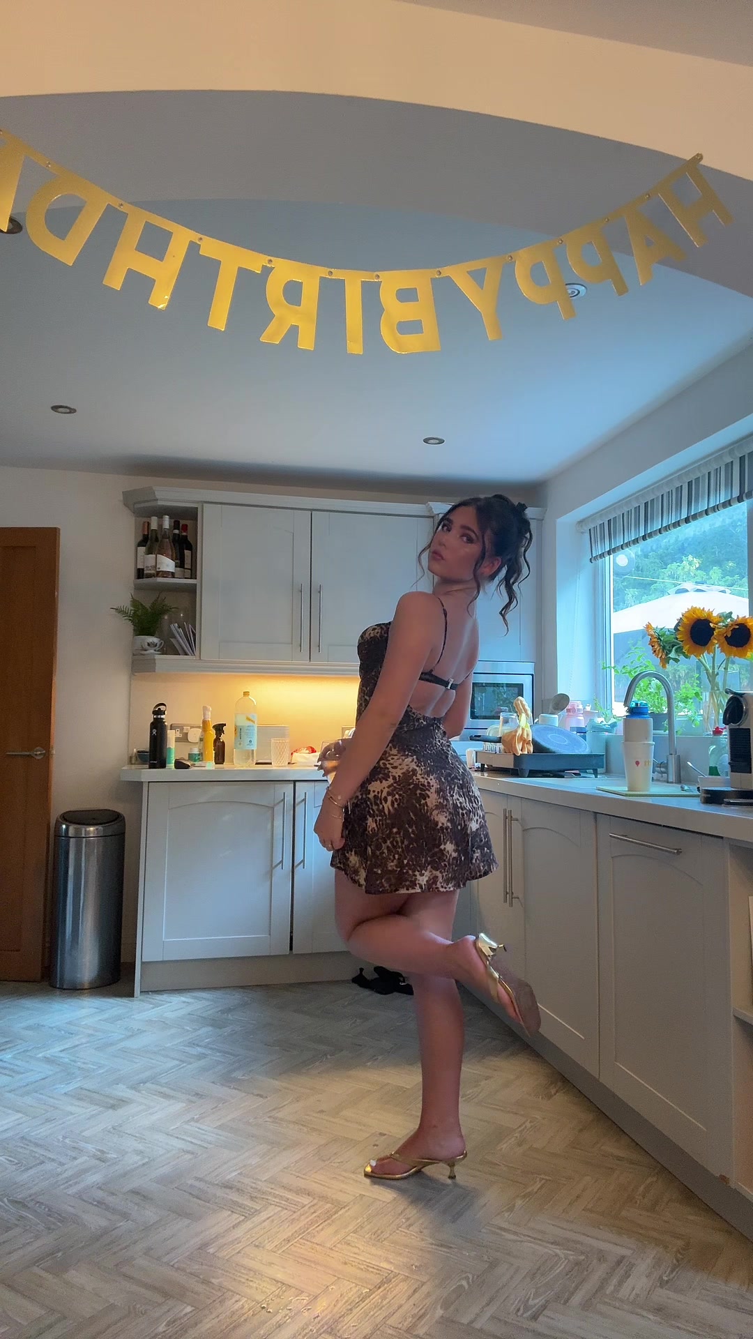@eve ellis