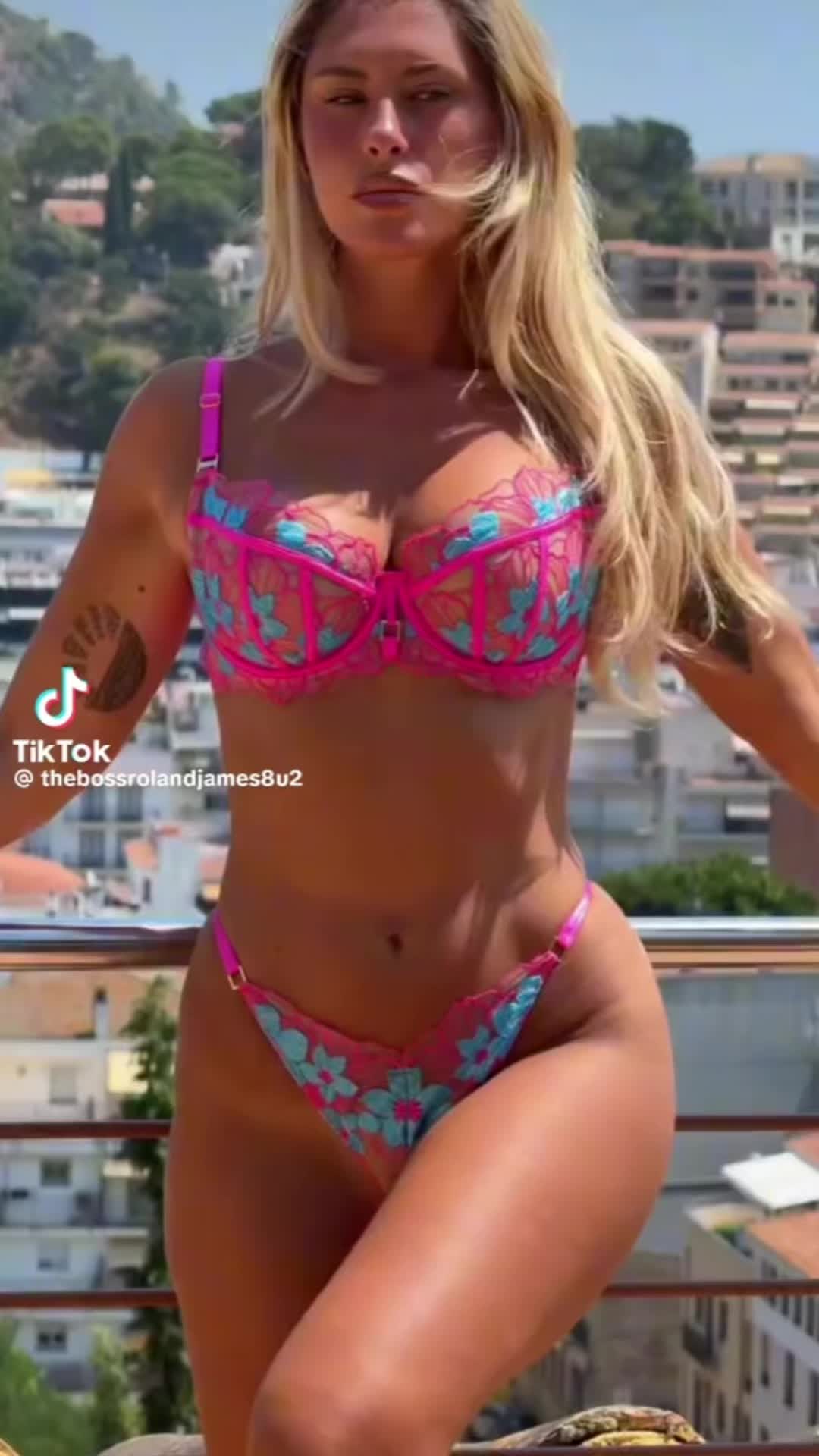 @Crack