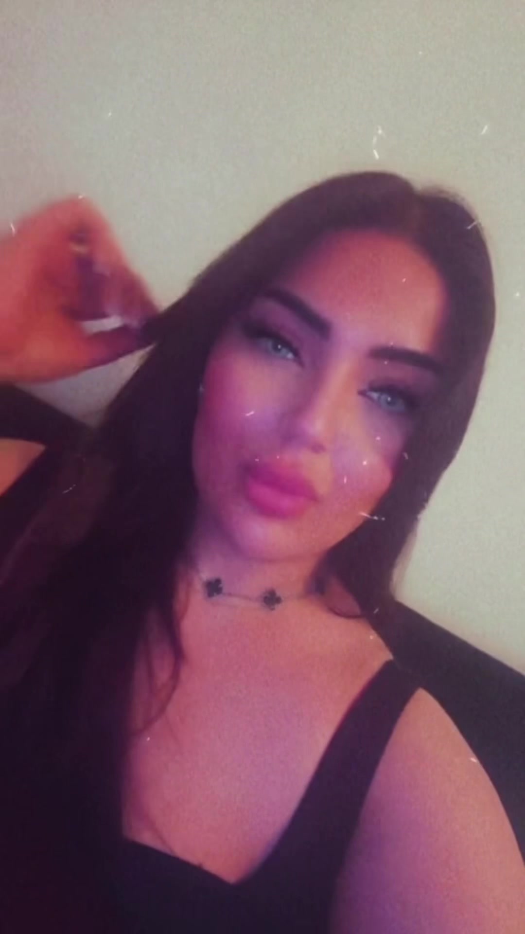 @ᴡɪᴛʜ ᴀᴍᴏʀ Qᴜᴏᴛᴇꜱ ❥
