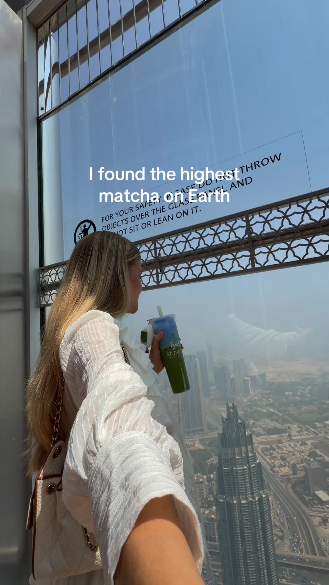 @Nea | Mom in Dubai