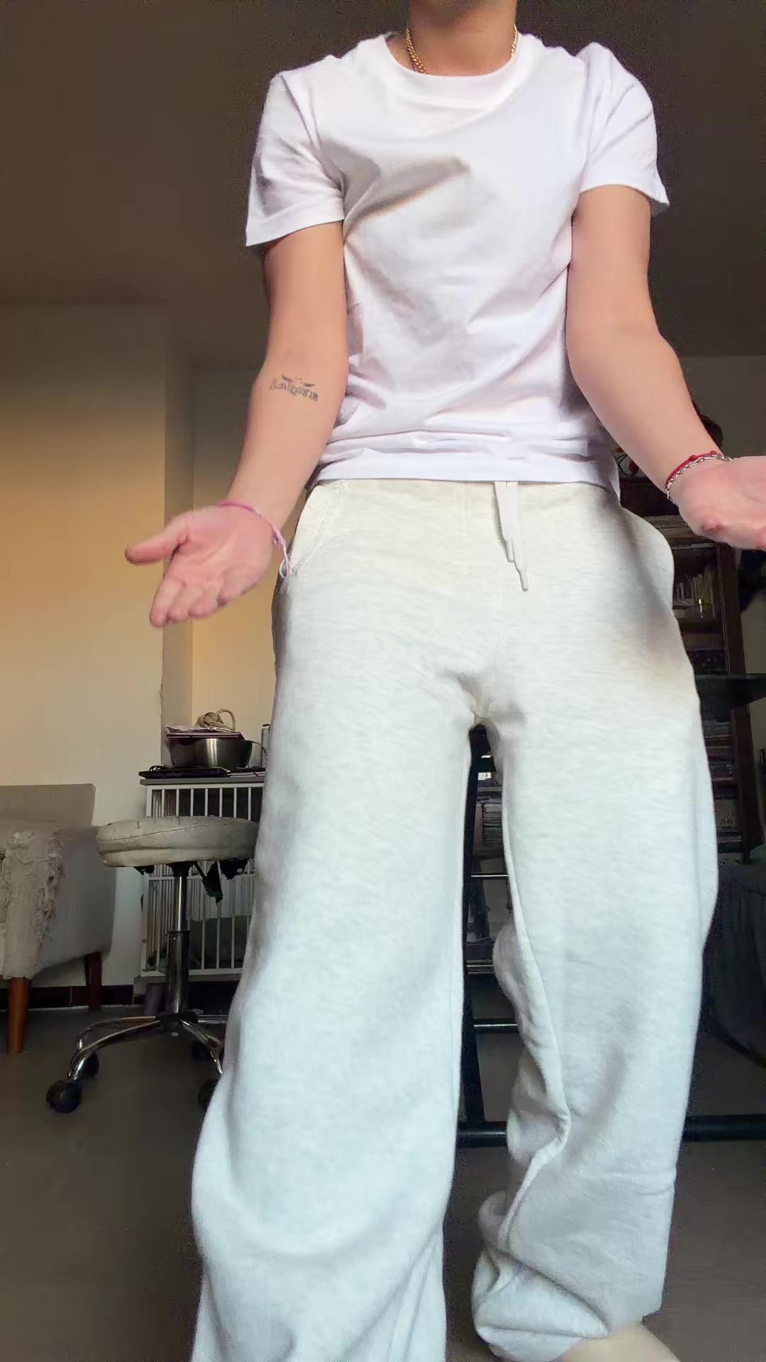 @In&egrave;s ✞